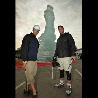giant_sculptures-02
